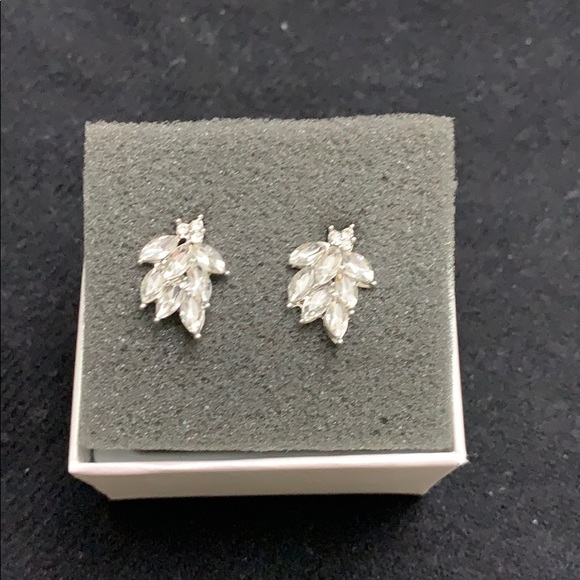 Earring - Picture 2 of 2